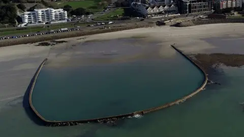 BBC Victoria Bathing Pool, St Helier