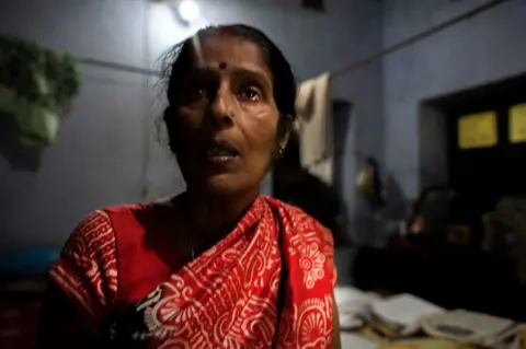 Mansi Thapliyal Moitri Chakravarty