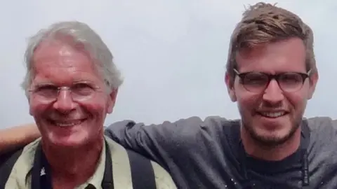 Family photo Philip and Tom Pirie