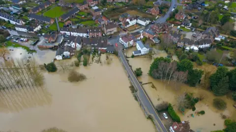 Hawkeye Aerial Media Yalding floods