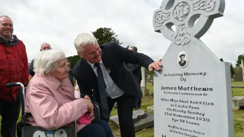Image courtesy of GAA The late Nancy Dillion, born three months after her father was killed on Bloody Sunday, witnessed the unveiling of his new headstone in 2016