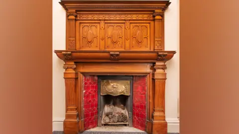 Historic England Archive Fireplace, Bedford Shire Hall