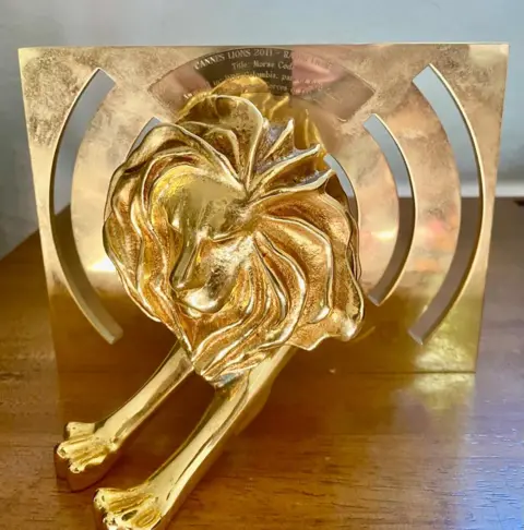 Juan Carlos Ortíz The Golden Lion award