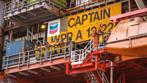 Chevron Captain crew