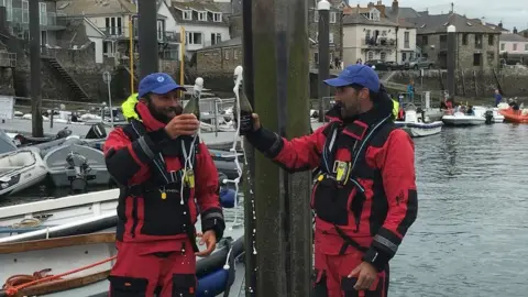 Nipegegi Around Britain Rich Mitchell and Will Hodshon