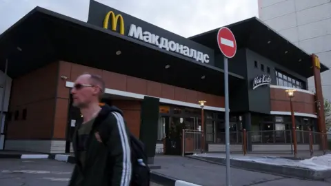 Getty Images McDonald's with Russian-language logo