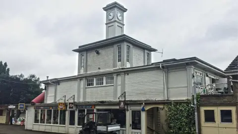 Wicksteed Park Wicksteed Park pavilion