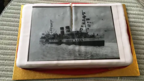 Waverley Excursons Cake