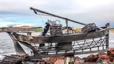 Martin Sim Boat structure