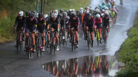 SWpix.com Lizzie Deignan of Trek Segafredo and the peloton in action