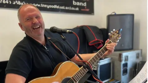 Liam McFeely Liam McFeely