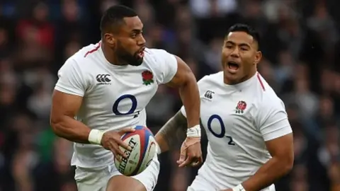 Joe Cokanasiga and Manu Tuilagi go on the attack