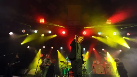 Jesus and Mary Chain