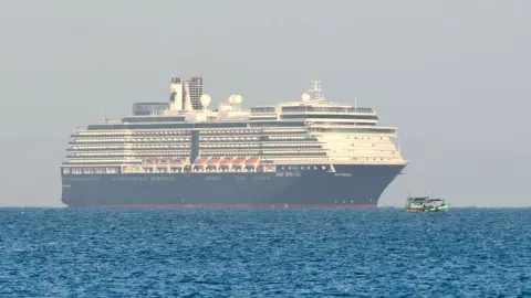 AFP Cruise ship Westerdam