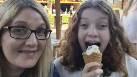 Family handout Lisa and Ellie