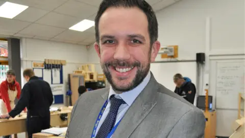 Off the Streets NN Mark Bradshaw a tutor from Northampton College