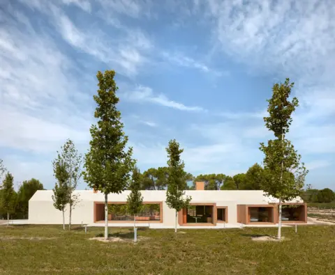 Ramón Esteve Estudio Cottage in the Vineyard