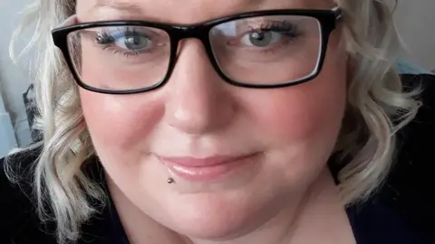 Lisa Parratt Lisa Parratt