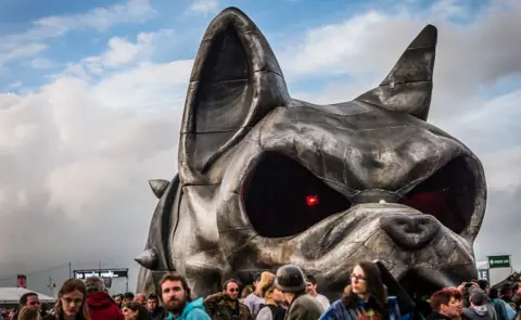 Kennerdeigh Scott Download Festival mascot