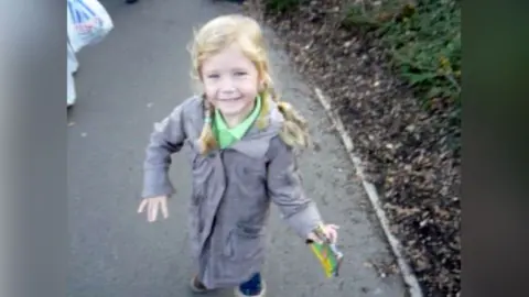 Family handout Poppy - 5 years old