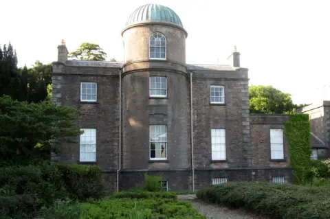 Eric Jones/Geograph Armagh Observatory