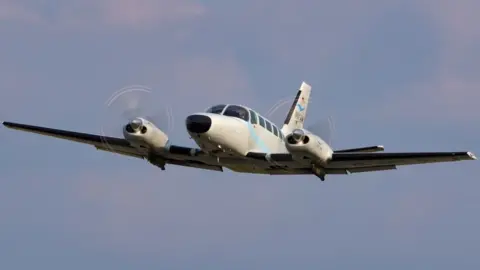 Air Team Images Cessna 404