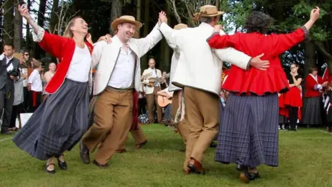 Mark Edwards Manx dance