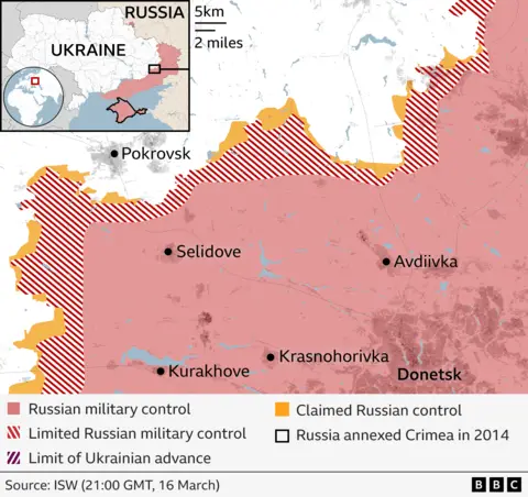 Close-up map showing which areas of west of Donetsk are under Russian military control or limited Russian control.