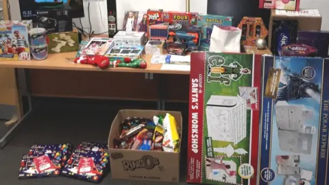 Nottinghamshire Police Gifts given to Worksop family after Christmas presents stolen in burglary