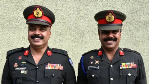 AFP Sri Lankan Army generals twins, Jayantha (L) and Pooraka (R) Seneviratne