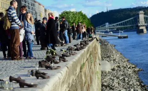 AFP Budapest memorial, 16 Apr 14