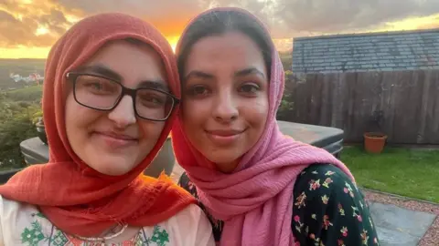 Contributor photo Eleeza and Rosheen Khan