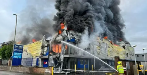 Surrey Fire and Rescue Service. Byfleet storage unit fire