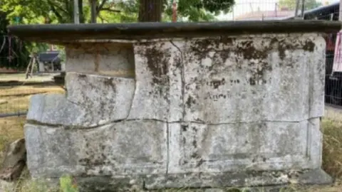 Reading Borough Council Zinzan tomb