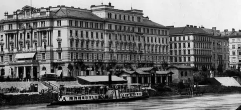 Getty Images Vienna's Hotel Métropole (1900 photo)