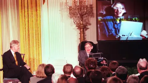 Getty Images Bill Clinton and Stephen Hawking in 1998