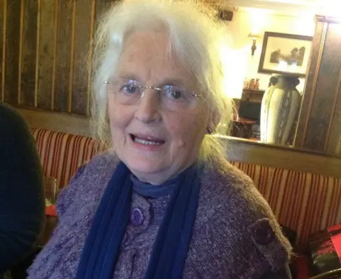 Family photo Llinos Dafis