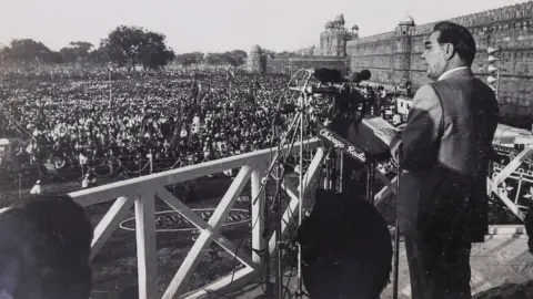 Chicago Radio/Motwane Brezhnev 1973 Delhi