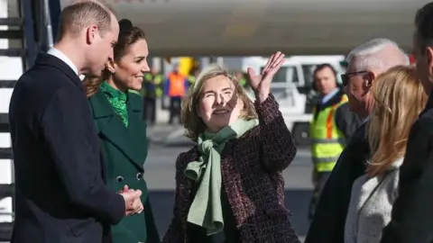 JULIEN BEHAL PHOTOGRAPHY Duke and Duchess of Cambridge