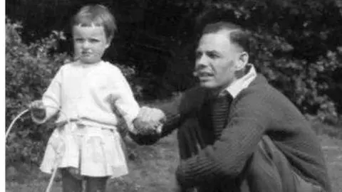 Lin Mount Lin Mount and her father after the war