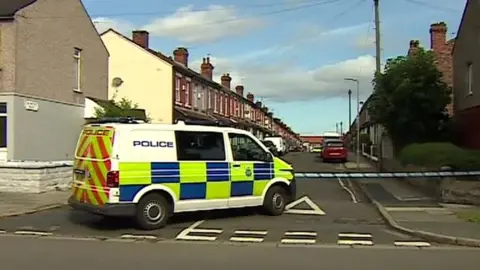 BBC Police van in Leinster Road