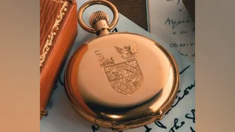 Dawsons Auctioneers Gold pocket watch