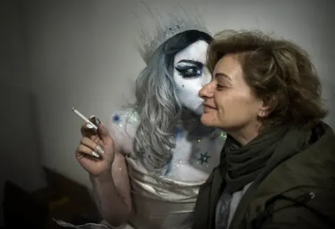 Ida Guldbæk Arentsen Elias kisses his mother Valerie on the cheek whilst he is dressed as drag queen Melanie Coxxx