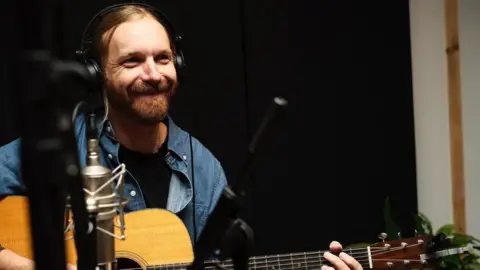 Tom Corneill Tom Corneill