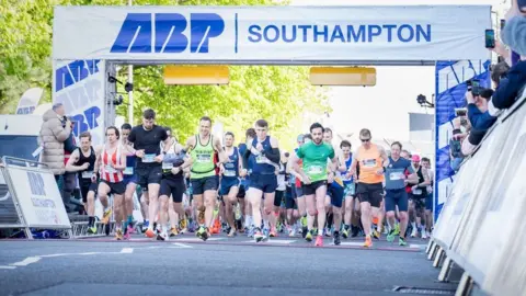 ABP Southampton Start of ABP Southampton Marathon 2024