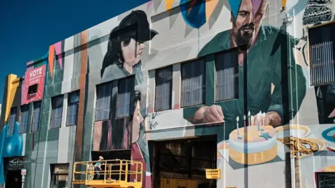 Max Bennett for ArtHouse Jersey Jersey mural