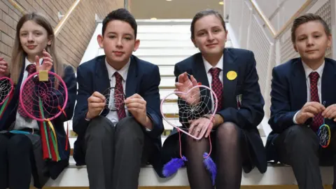 Lisneal College boys and girls at Lisneal college