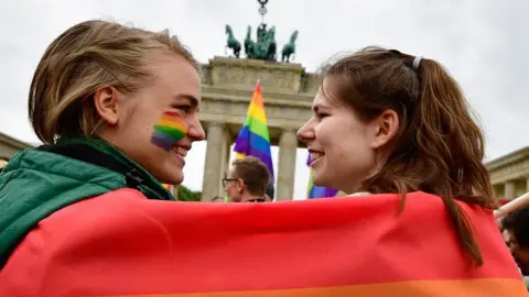 Lesbian couple in Berlin, 30 Jun 17