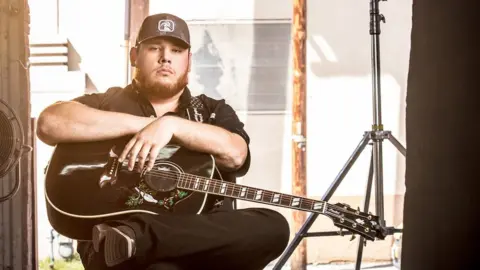 Jim Wright Luke Combs