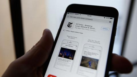 Facebook Blocks Australian Users From Viewing Or Sharing News Bbc News